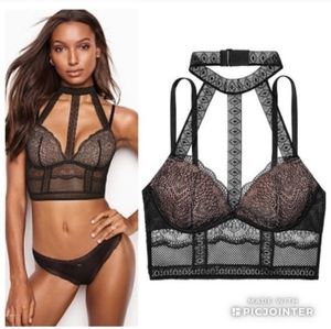NWOT Victoria Secret Very Sexy Lined Plunge Bra. Black lace fishnet halter 36C